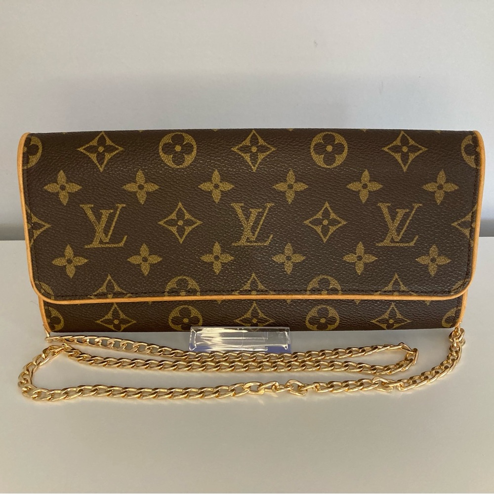 Louis Vuitton Pochette Twin GM